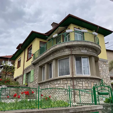 Venera Apartment *